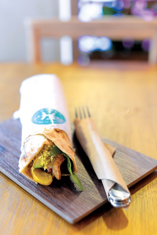 Oven-fired flatbreads at Home Eat to Live (Photo by Anthony J Damico)